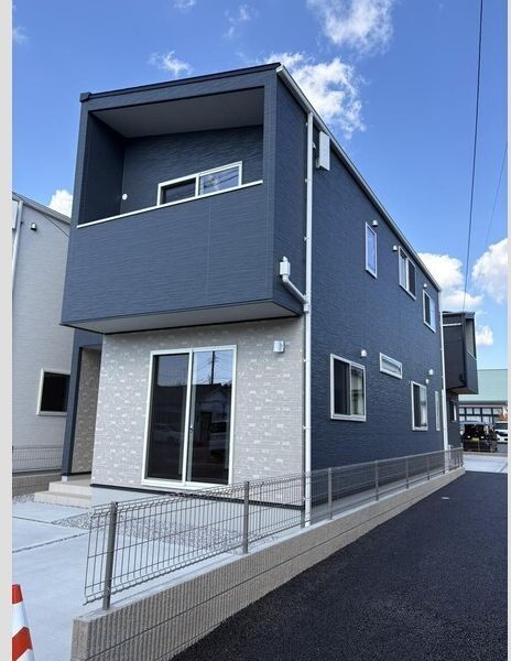 高丘北戸建 B棟の外観画像