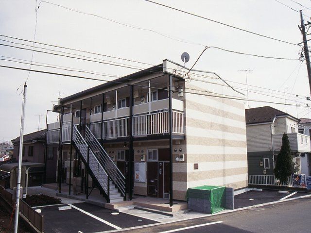 レオパレスブルースカイ 阿久和の外観画像