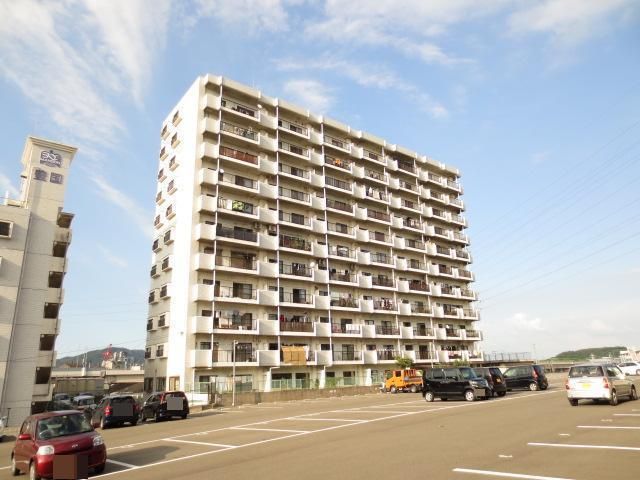 皇后崎スカイマンション 611号室の外観画像
