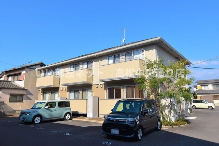 リーバス・E・イノセント B棟の外観画像