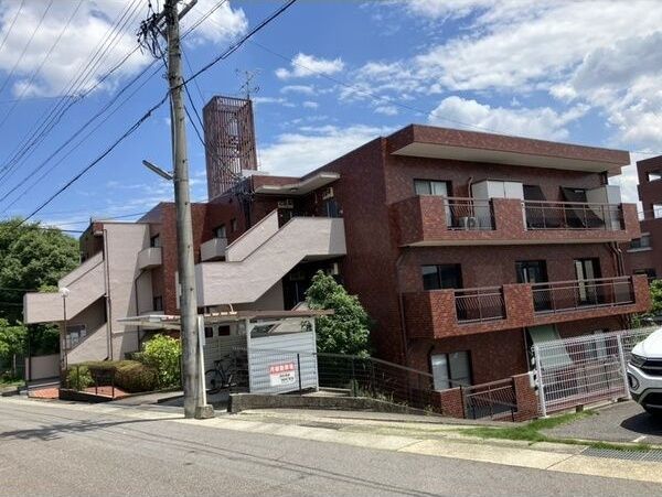 ライオンズマンション猫洞第3の外観画像