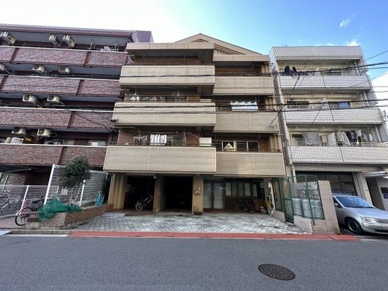 ホレストタウンビルの外観画像
