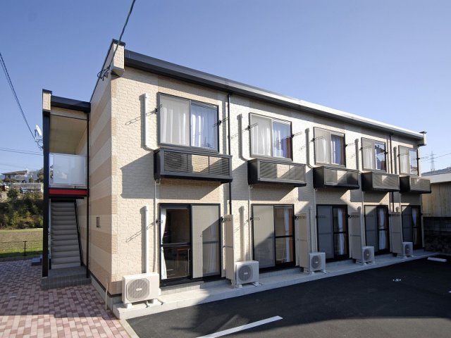 レオパレスYカネミツ 二番館の外観画像