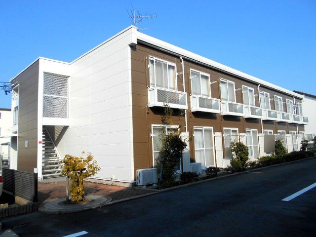 レオパレスハーモニーチャットの外観画像