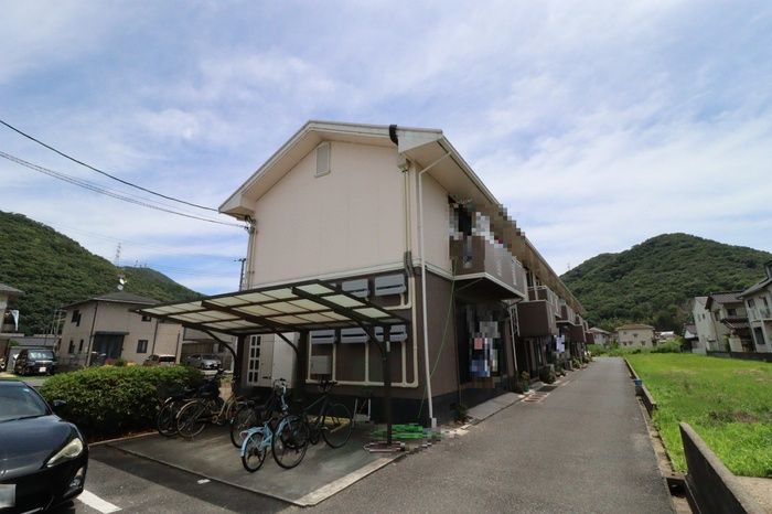 ジョイファミリー八浜 A棟の外観画像