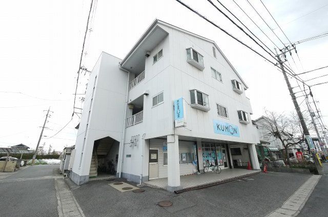 センチュリー万倍の外観画像