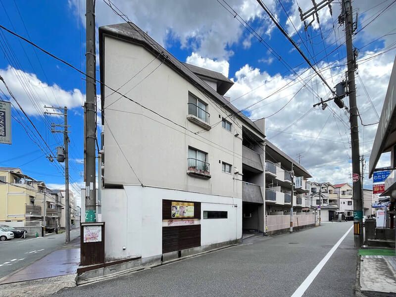 共栄マンション服部の外観画像