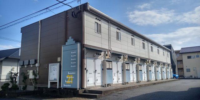 レオパレスメルシーの外観画像