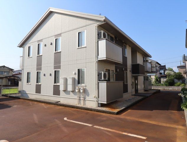 プリムヴェールWESTの外観画像