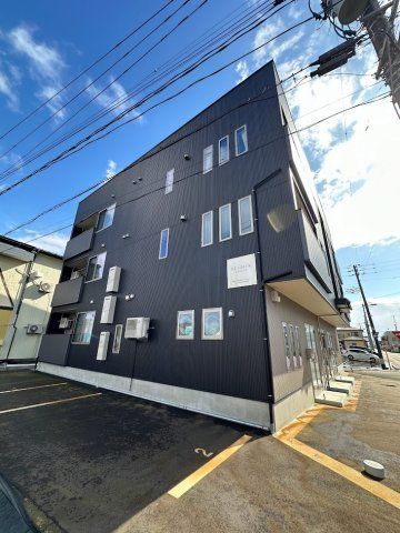 スカイラークの外観画像