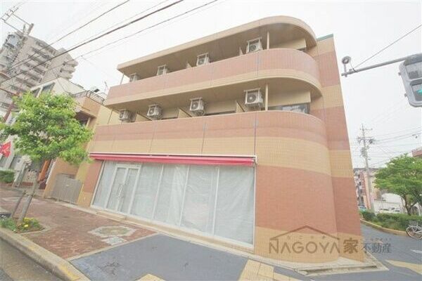 Ayers Rock仲田の外観画像
