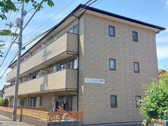 フォブールトロワ片岡の外観画像