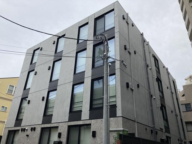 LAPiS西新宿五丁目の外観画像