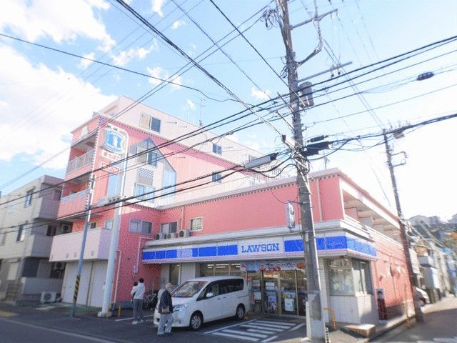 中庭ビルの外観画像