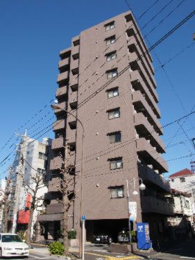 ルーブル旗の台の外観画像