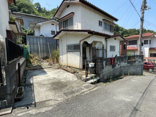寄居町貸戸建ての外観画像