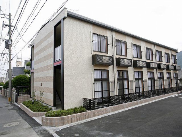 レオパレスLullabyの外観画像