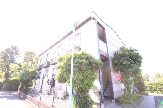 レオパレスアプリコットの外観画像