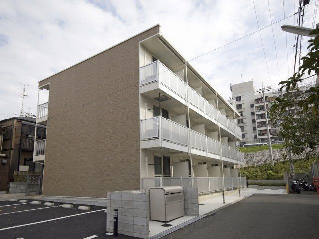 レオパレス田井町の外観画像