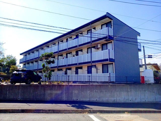 レオパレスエクレールK下大槻の外観画像