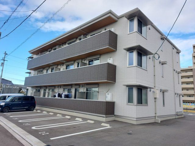 スペランツァ ドゥーエの外観画像