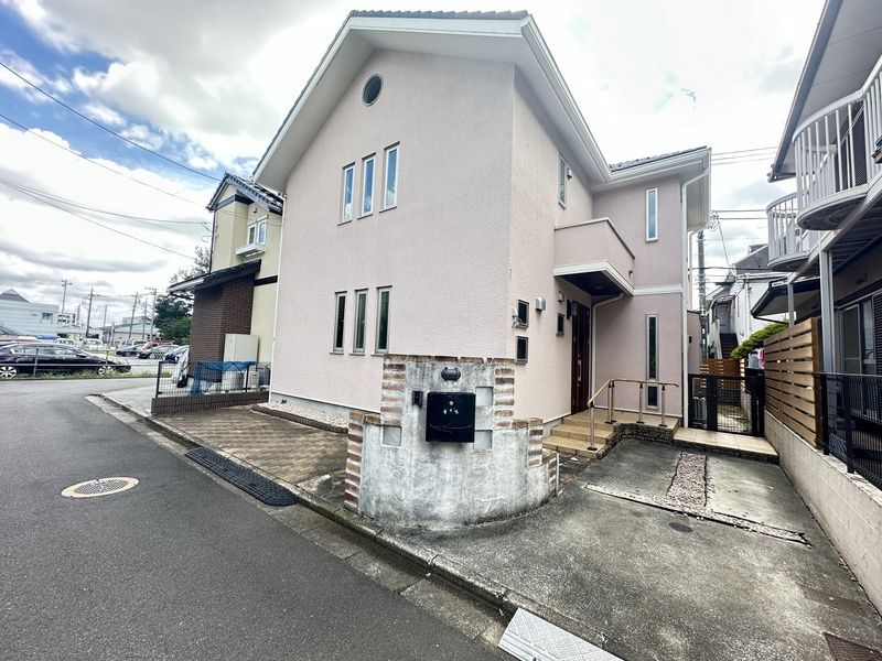 西恋ヶ窪戸建ての外観画像