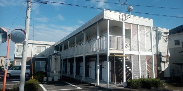 レオパレスコンフォールの外観画像