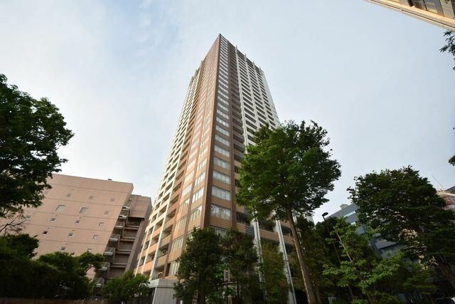 武蔵野タワーズ スカイクロスタワーの外観画像