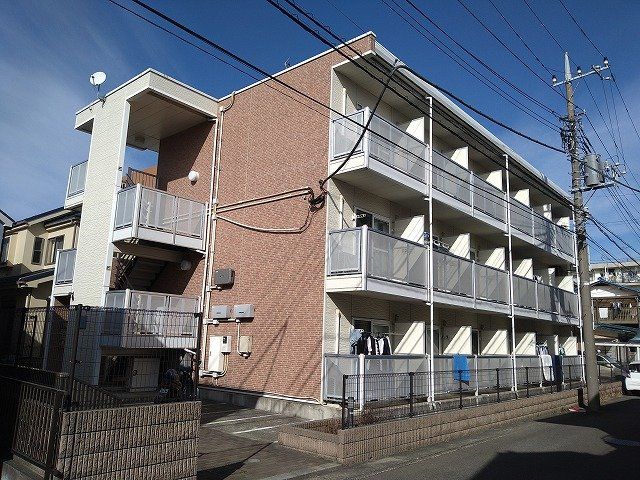 レオパレスディンの外観画像