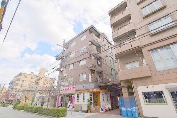 明徳ビルの外観画像