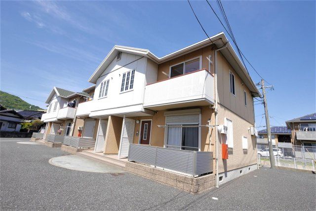 シャーメゾン朽網 B棟の外観画像
