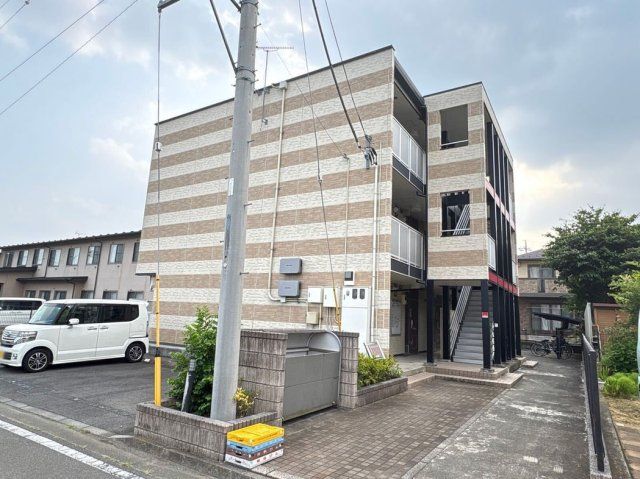 レオパレスブルースカイの外観画像
