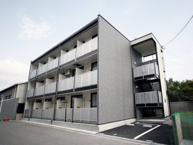 レオパレスひまわり荘の外観画像