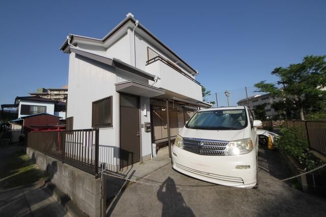 安針台テラスハウス 左の外観画像