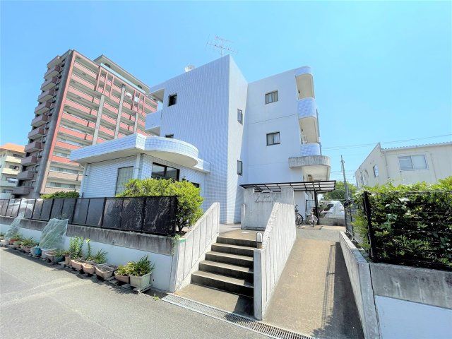 ラルーナ月の外観画像