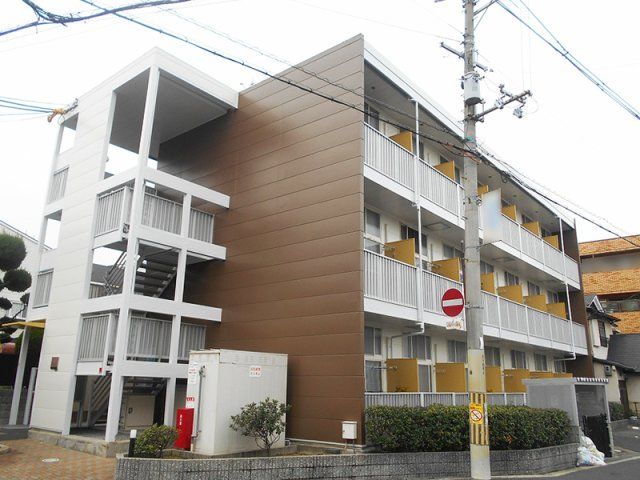 レオパレスフリーダムの外観画像