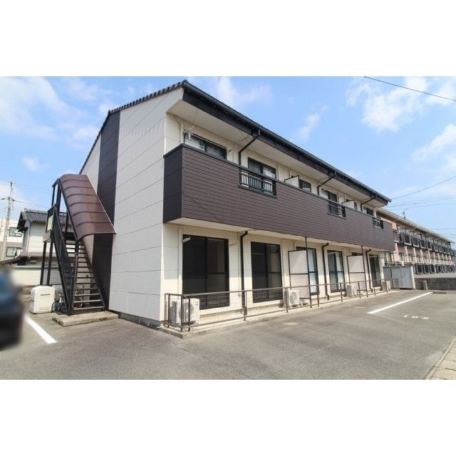 サンパティーク山中の外観画像
