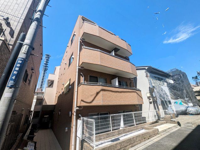 アムロゼッタ四ッ谷の外観画像