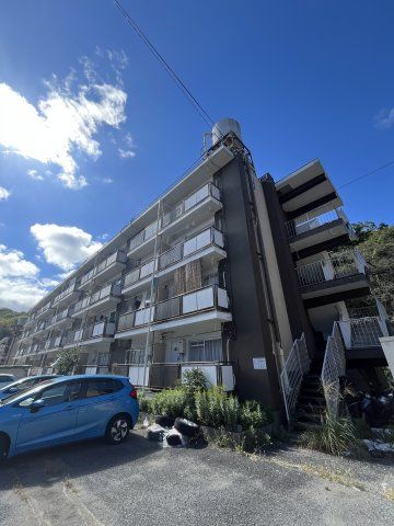 ヴィラナリー雲雀丘5号棟の外観画像