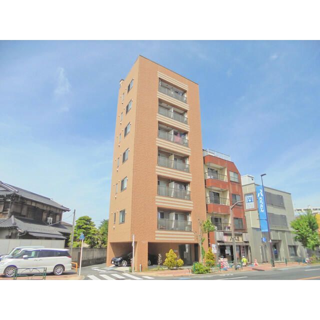 コスモポリタンの外観画像