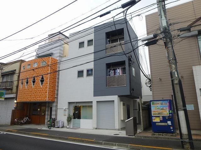 ネオ・キャトルの外観画像