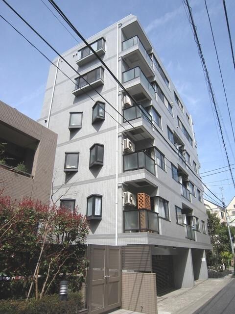 クレア学芸大学の外観画像