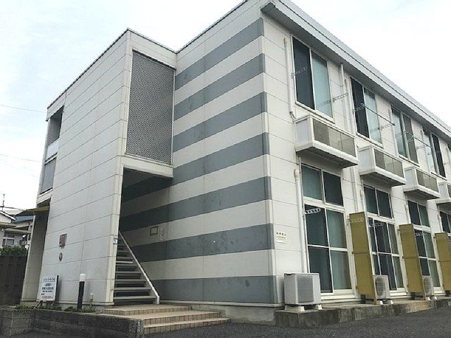 レオパレスパインヒルの外観画像