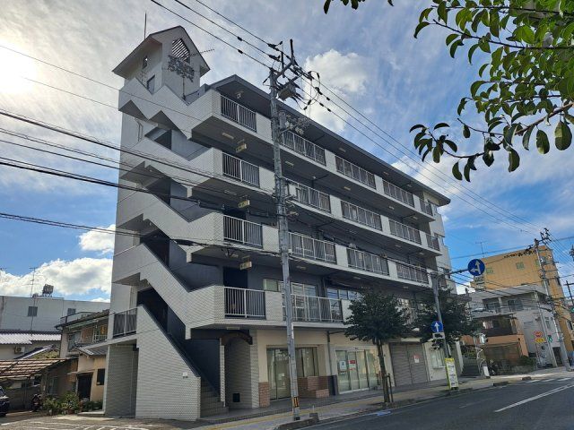 ファーストビル渡部の外観画像
