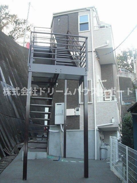 マルル追浜本町の外観画像