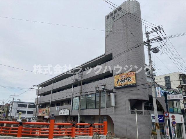 野崎駅前ビルの外観画像