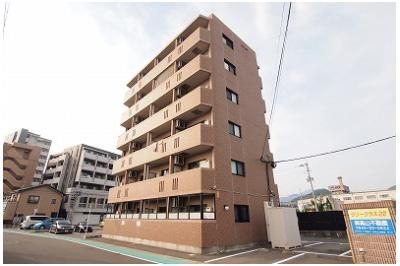 ラリーグラス22の外観画像