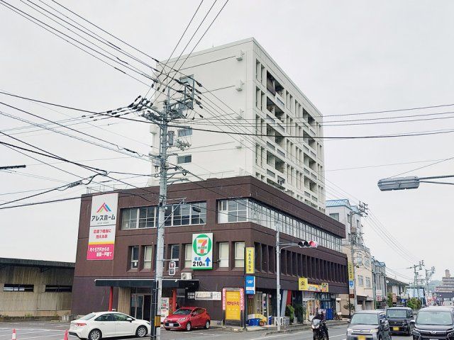 河上ビルの外観画像