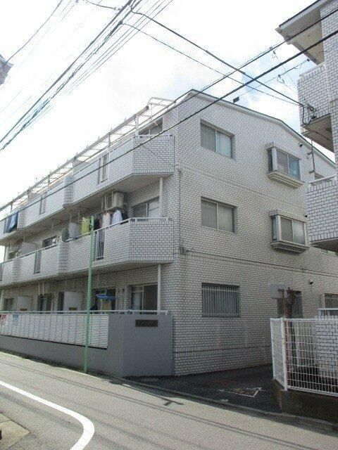 サン・シェリー 303の外観画像