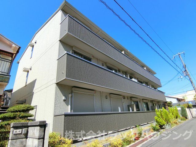 ラ ファミーユの外観画像